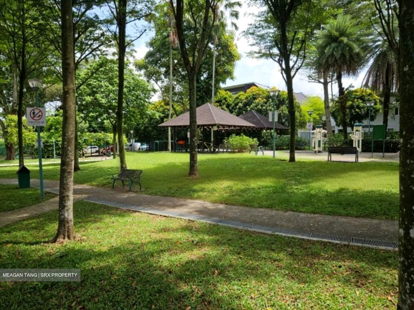 Sembawang Hills Estate (D20), Shop House #454565281